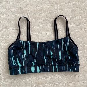 Lululemon Size 6 sports bra